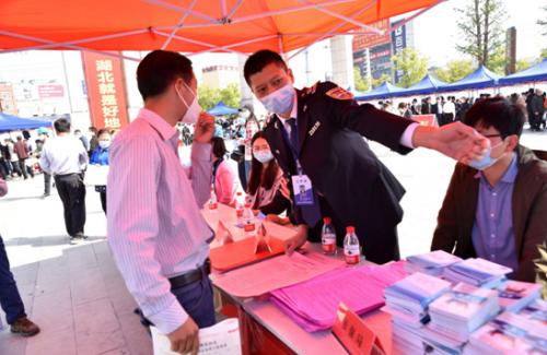 麻城市最新招聘信息网,职场人的新导航标