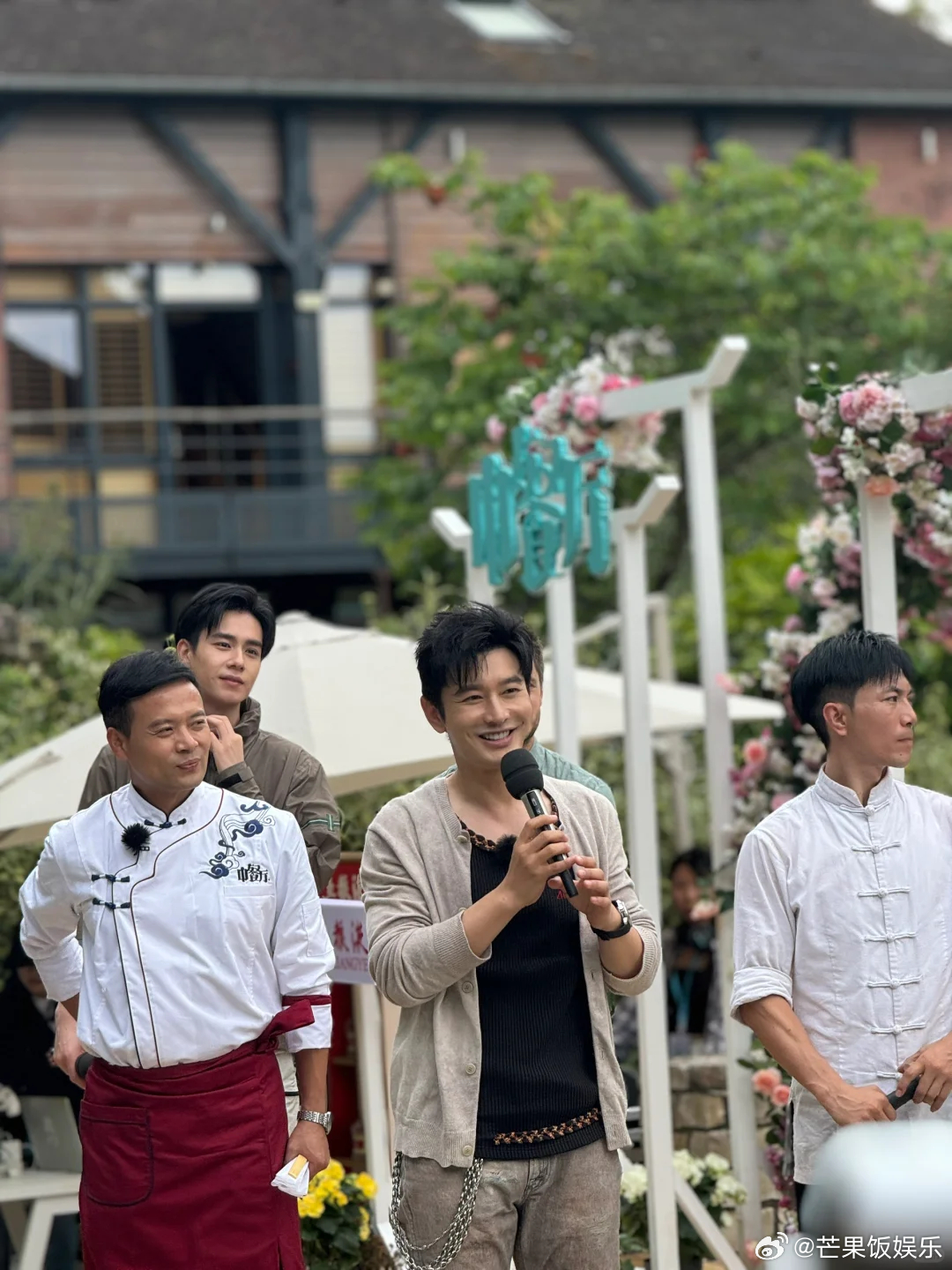 中餐厅综艺最新一期,多维展现美食、情感与成长之旅