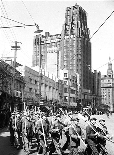 二四六香港资料期期准一,绝对经典解释落实_iPhone89.11.57