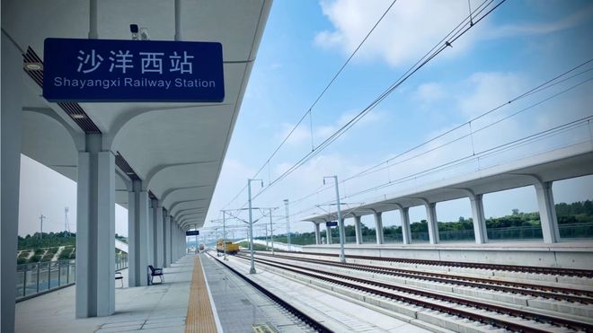 奎屯高铁站最新消息速递,建设进展、运营动态一网打尽