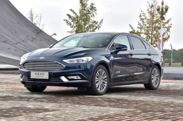 2024香港免费资料六会宝典,古典解答解释落实_Hybrid71.837