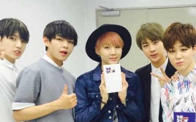 防弹少年团最新综艺节目亮相,引发粉丝热议!