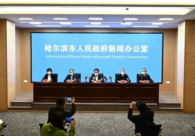 澳门三中三必中一组,深厚解答解释落实_顶级款42.757