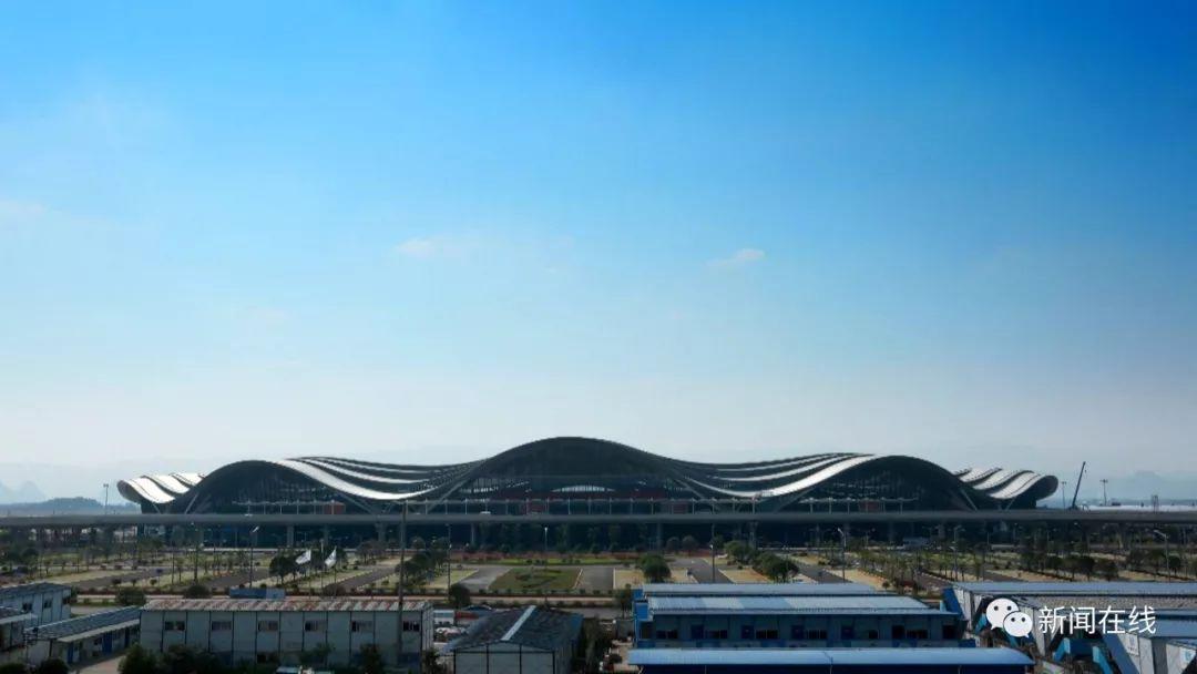 香港内部正版资料,飞速解答解释落实_静态版35.704