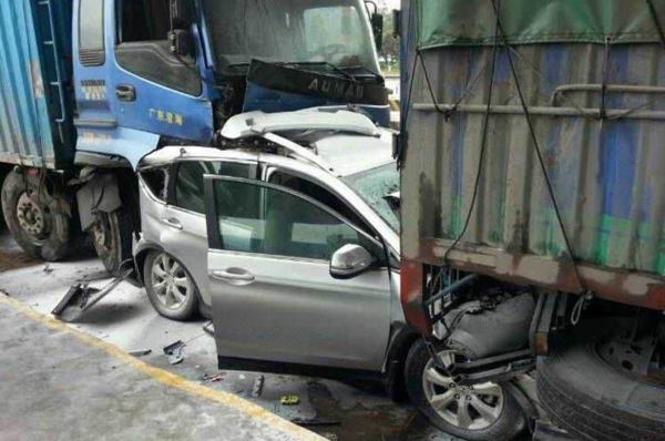 汕头车祸事件(最新消息)