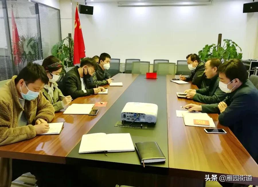 五字当头居天下,指什么生肖,五字当头居天下,探秘小巷中的生肖美食宝藏