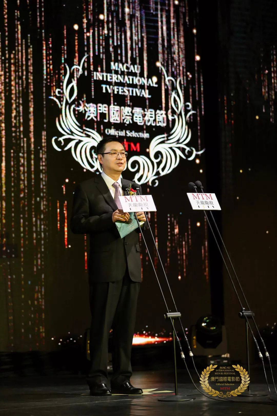 澳门三肖三码精准100%管家婆_刘德华甄子丹最新电影,经典说明解析_手游版49.61.98