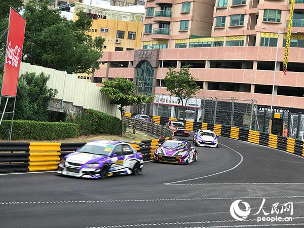 澳门六今晚开什么特马_雷诺最新手表,实践解答解释定义_Holo31.78.33