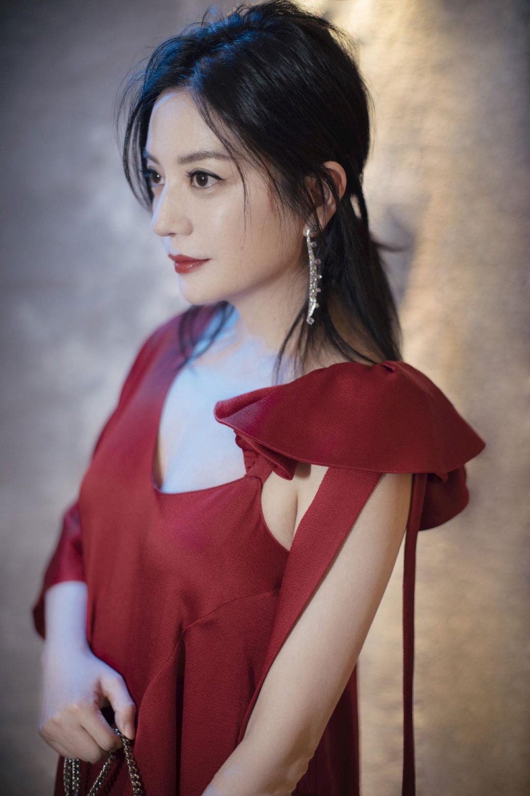 赵薇最新照片2017,赵薇最新照片2017,时光中的优雅女神