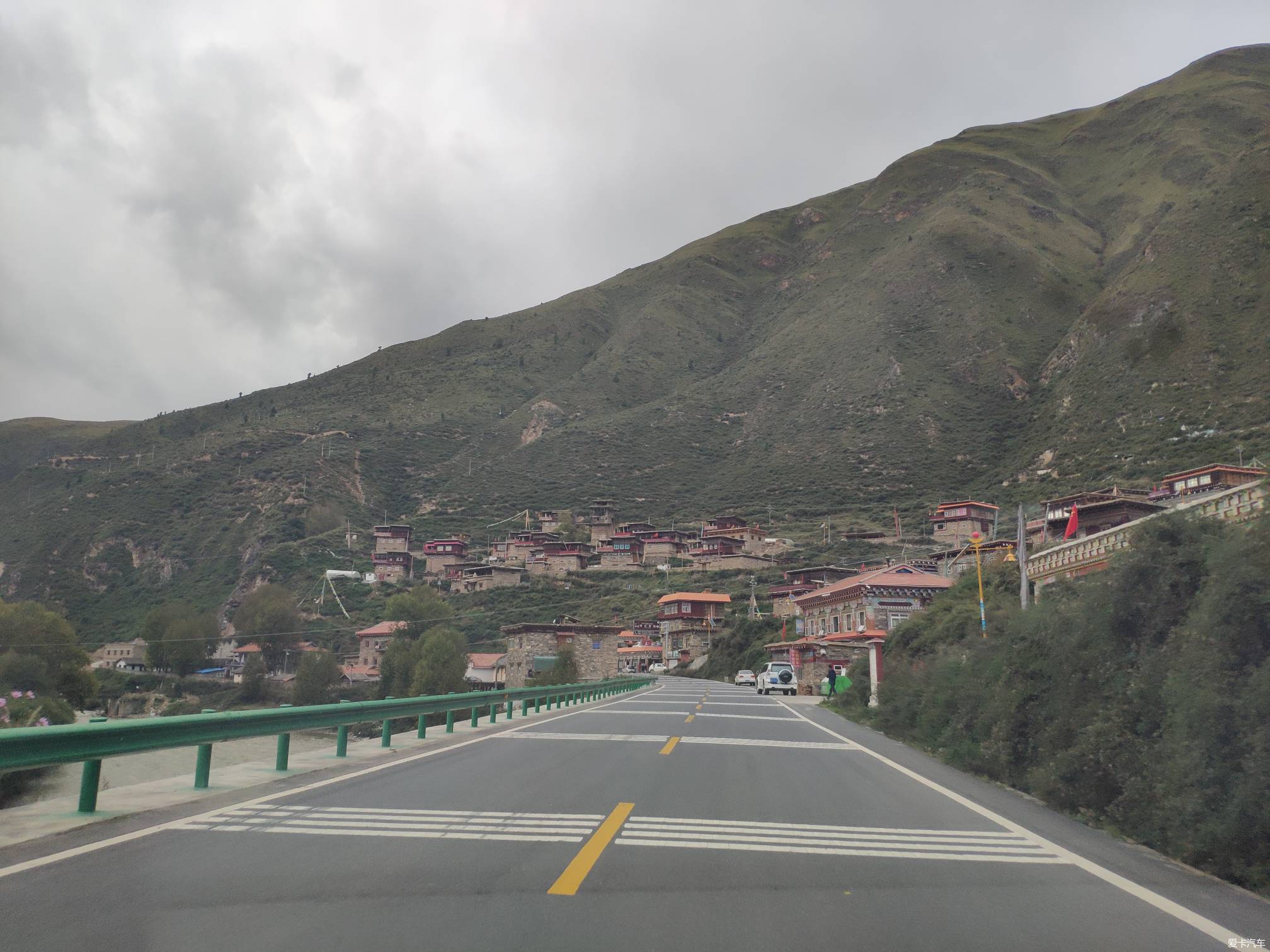 新澳精准资料免费提供最新版_稻城到色达最新路况,科学解释分析_体现版4.30.327