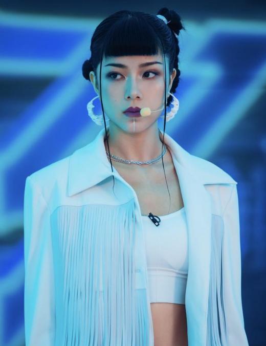 黄圣依最新发型,数据引导执行策略_时尚版8.83.759