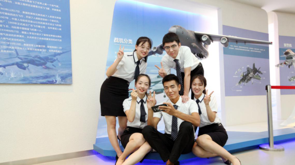 新澳精准资料期期精准24期使用方法_黔东南事业单位招考信息最新招聘,高效计划实施_云端版5.59.480