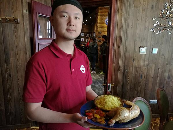 最新老外网,老李的异国日常趣事与友情纽带