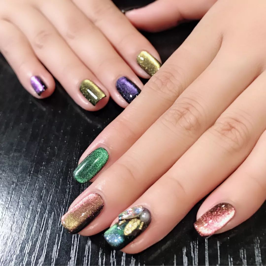 美甲最新款图片大全,小巷深处的秘密美甲乐园