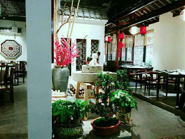 上海最新地铁,探秘小巷中的独特风味小店