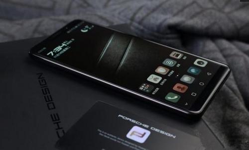 华为最新保时捷,小巷中的极致科技魅力