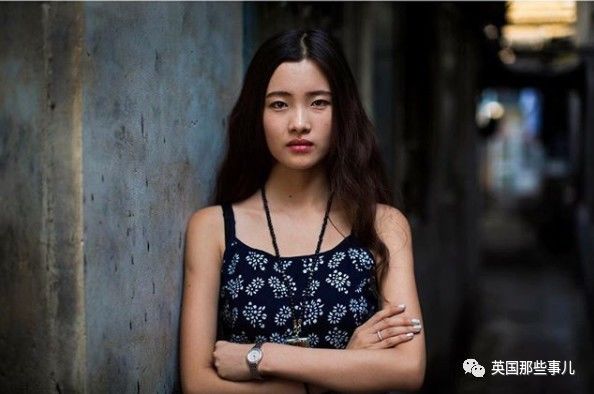 美女图最新,小巷深处的艺术宝藏