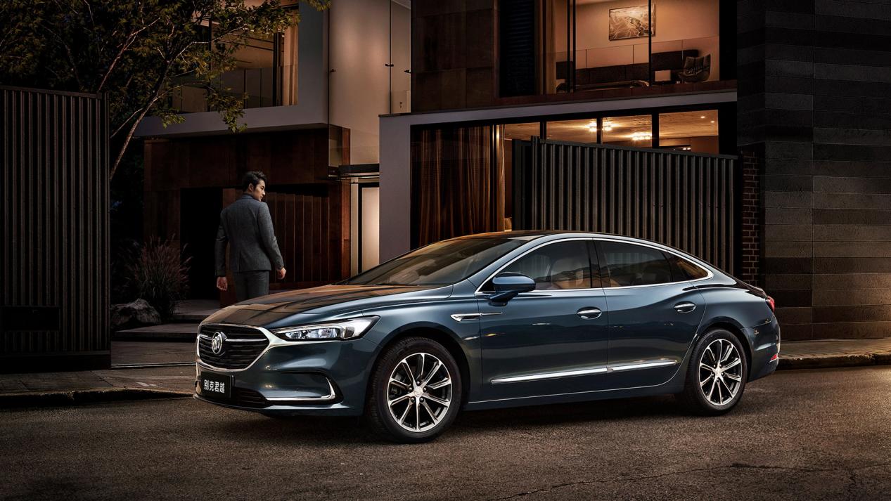 别克君越最新款,一段温馨的家庭之旅