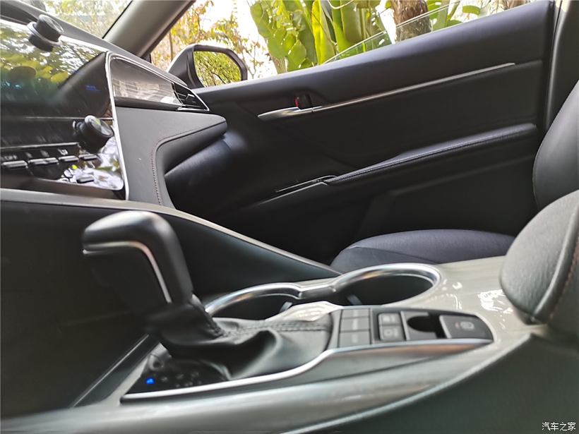 凯美瑞混动,爱的旅程,温馨相伴