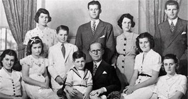 老梁观世界最新一期,全球化时代的多元视角