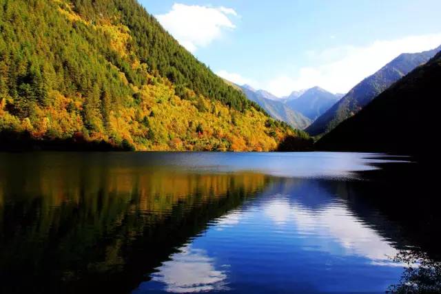 IIS最新,探索自然美景的轻松之旅,寻找内心的平和之地