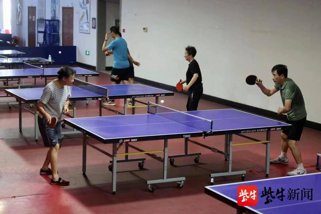 方便最新赛事,一场足球友谊赛中的欢笑与情感纽带