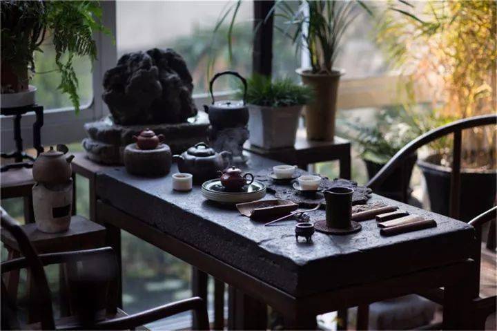 最新式的床,科技与生活完美融合的前沿之作