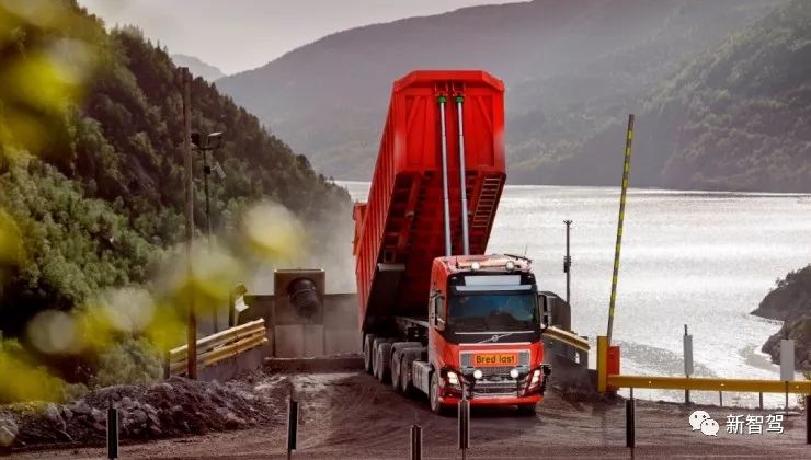 2024新澳门正版免费资料车,矿山综合计划作用大吗_88.87.47萝卜快跑