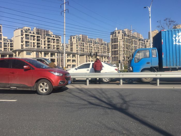 丹阳奇遇记,一场车祸与意外的友情之旅