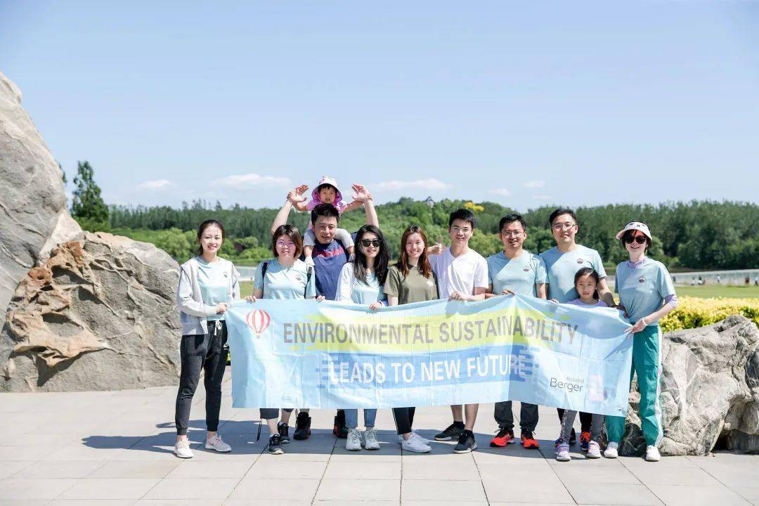 最新V7包,科技革新先锋,未来体验触手可及