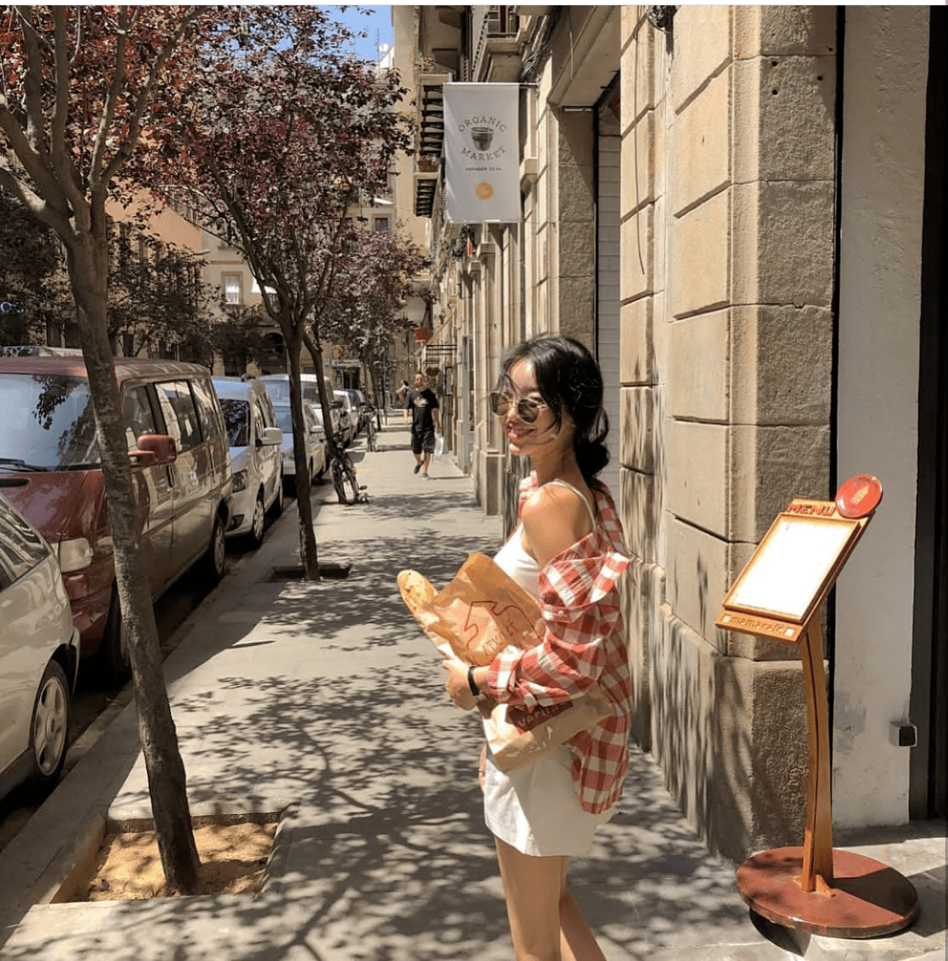 娅薄直播,小巷深处的独特风味