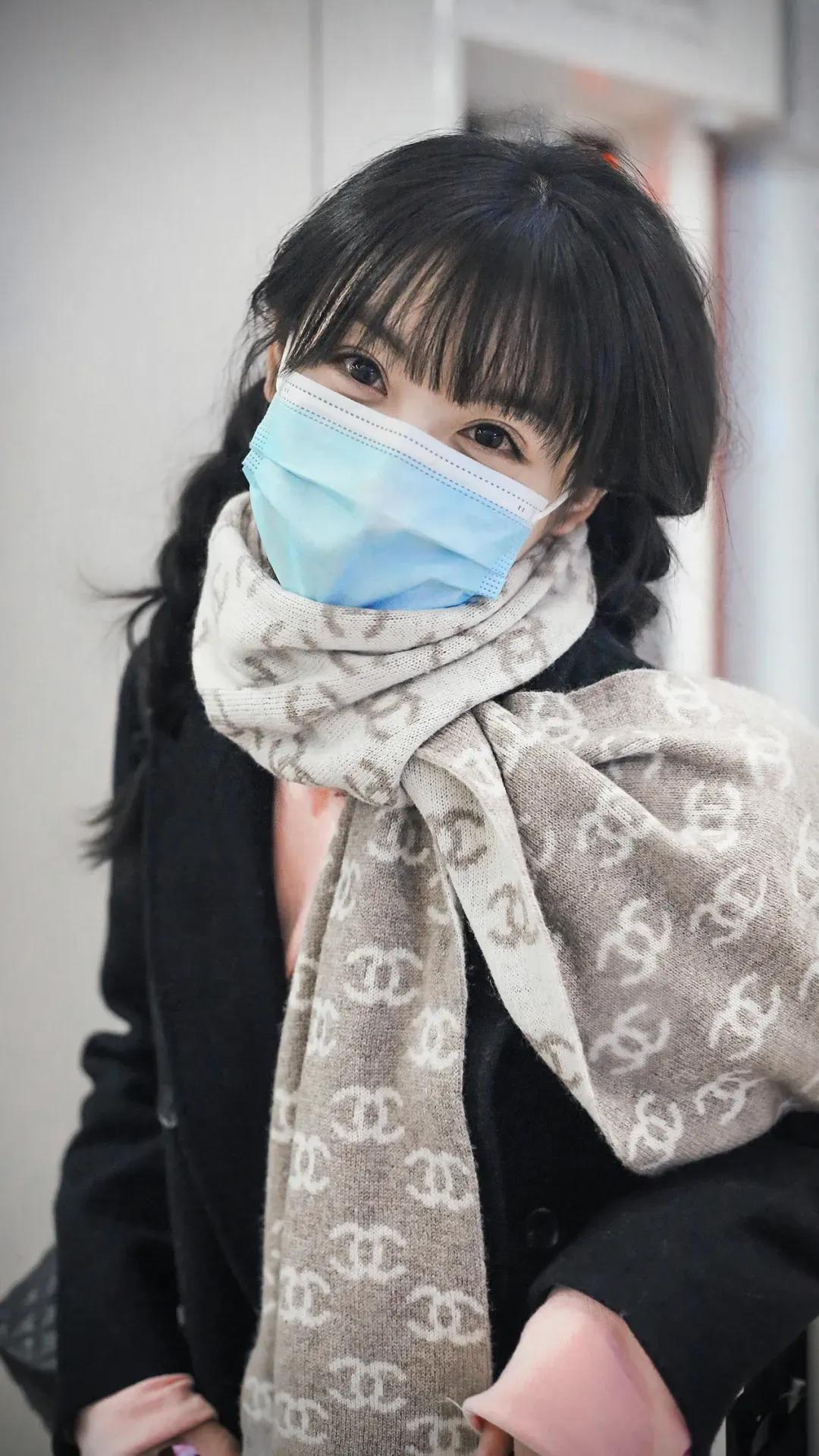 甜甜吖直播,现象、观点与立场