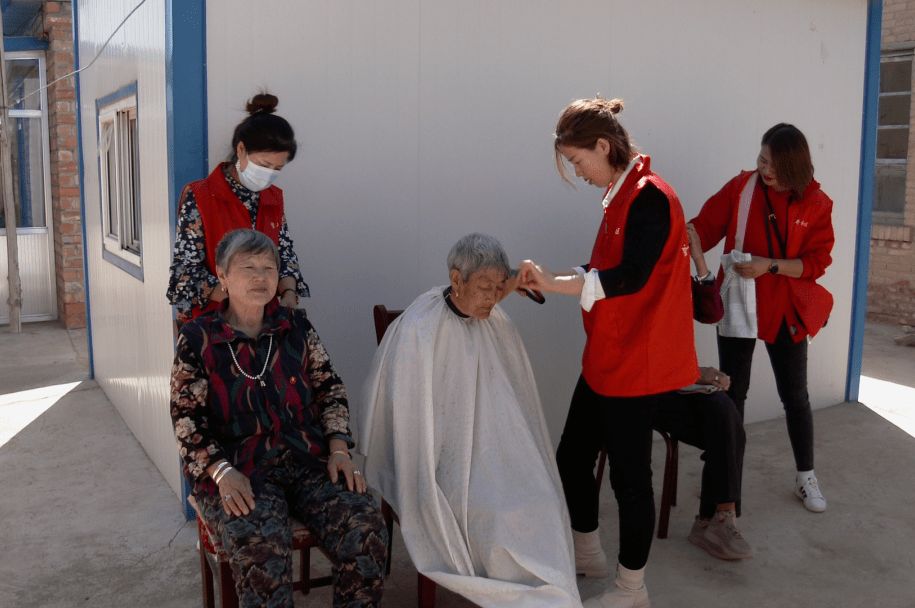 澳门二四六彩资讯免费汇总,时代解读与实践模拟版FPD305.93