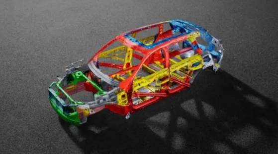 澳门今晚一码一肖一待一中解析,安全设计策略深度剖析_SVC572.6独家版