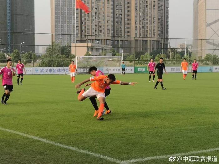 波光粼粼 第6页