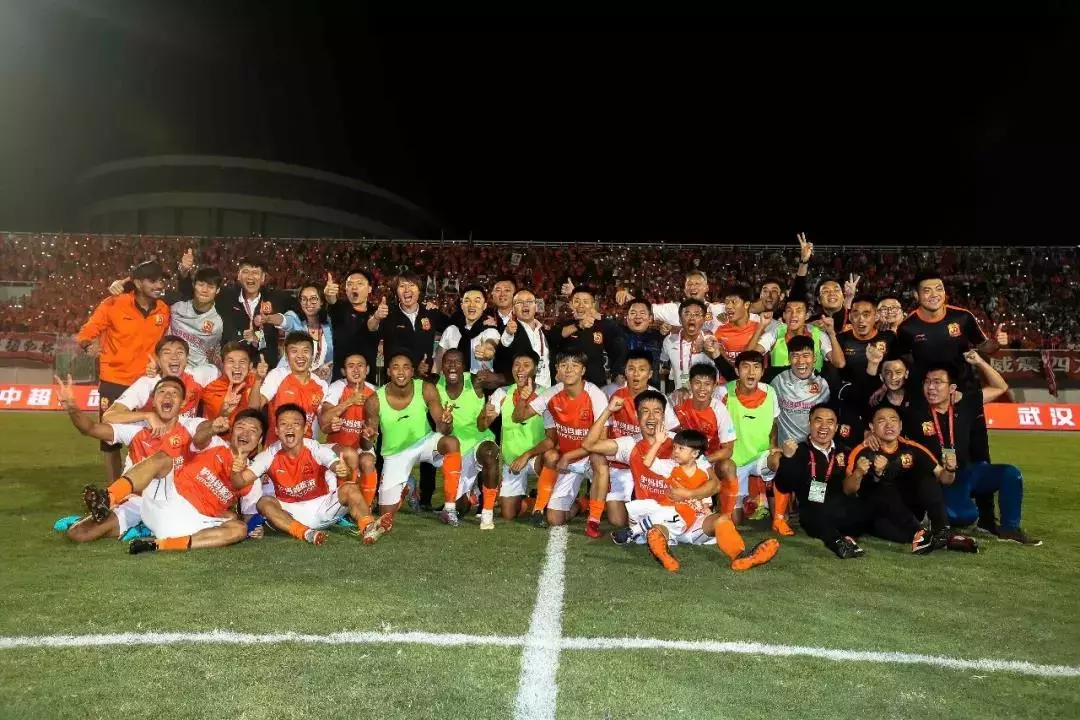 武汉卓尔足球最新动态,科技重塑绿茵场,体验全新足球盛宴