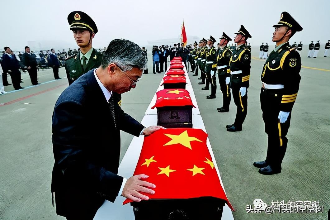 活人回避最新章节,城市中的温情日常