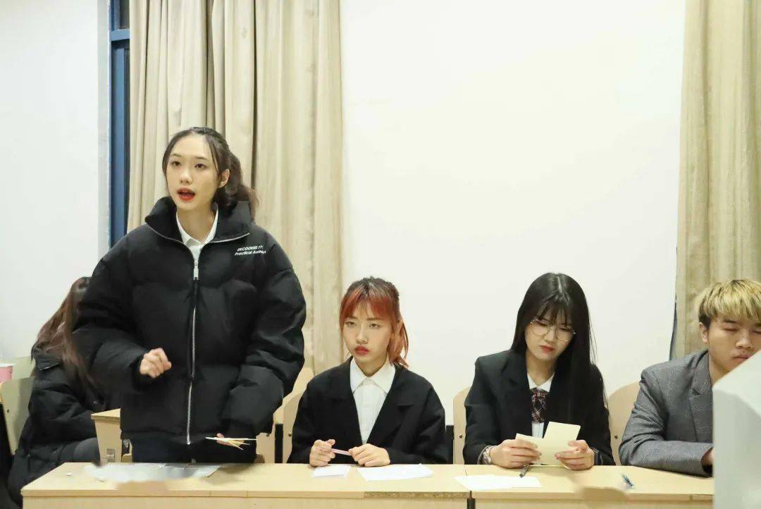 白小姐三肖三期必开一期,最新数据解读_DNC7.25.25兼容版