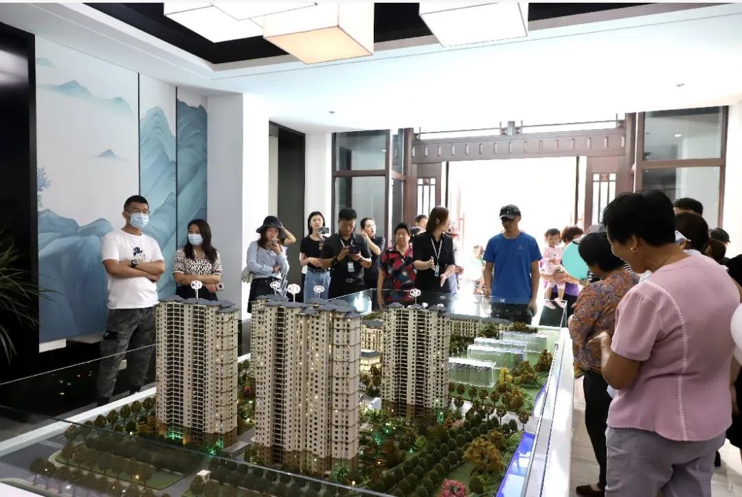 满城锦绣城最新动态,科技前沿,重塑生活体验