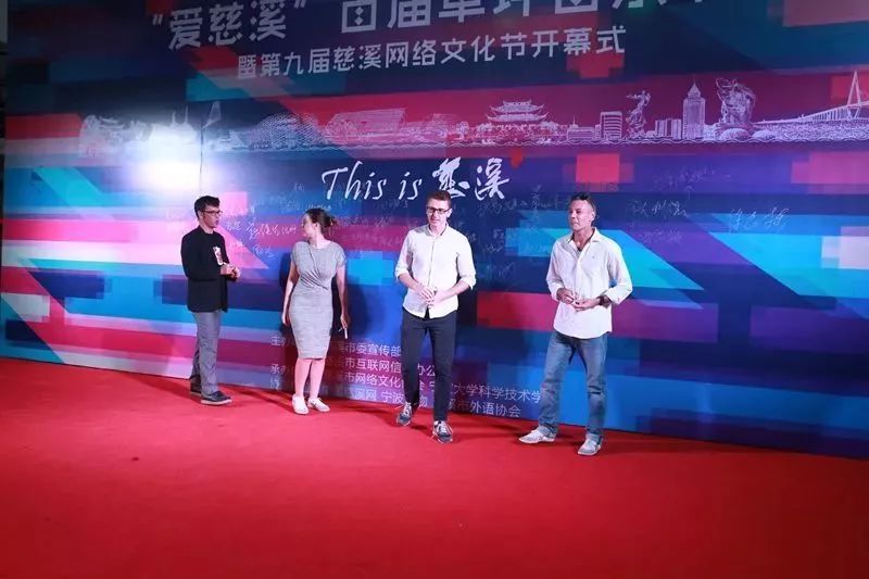 濠江论坛一肖一马,灵活执行方案_GAX51.582紧凑版