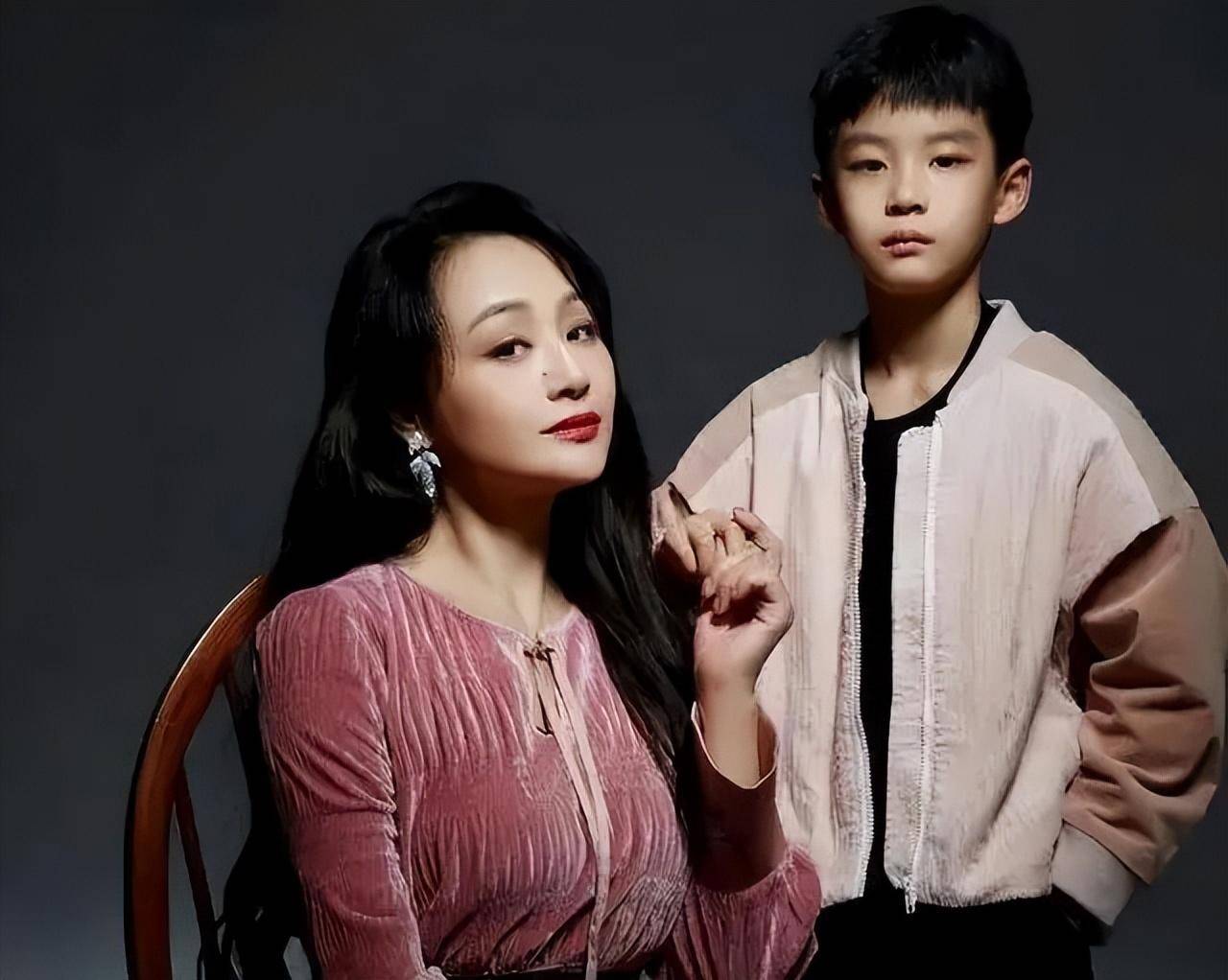 曹颖最新消息,日常小确幸与友情的美好瞬间