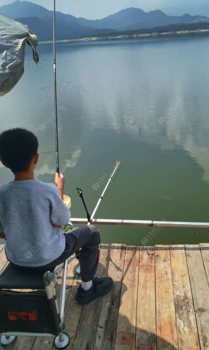 最新横山岭水库钓鱼,科技赋能,垂钓新体验