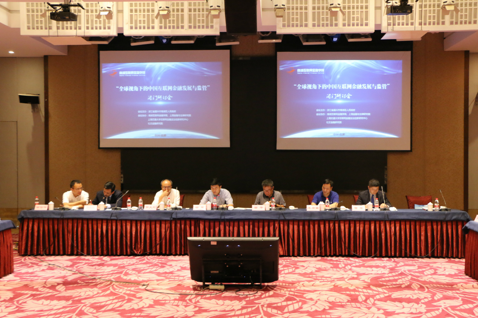 濠江论坛澳门,兽医_HIK94.401演讲版