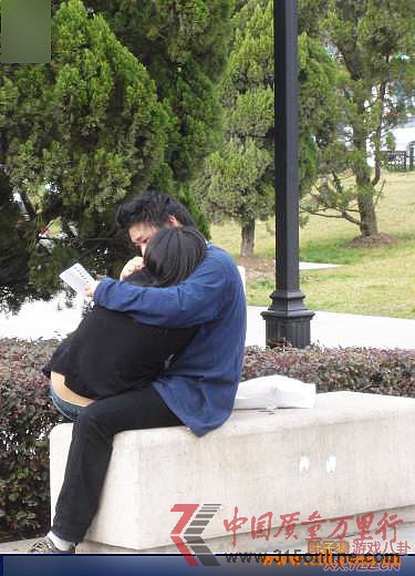 最新拍客情侣不雅,爱的日常趣事