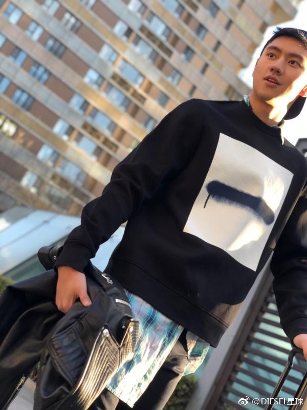 宁泽涛最新动态,科技新品震撼登场,引领未来生活新潮流