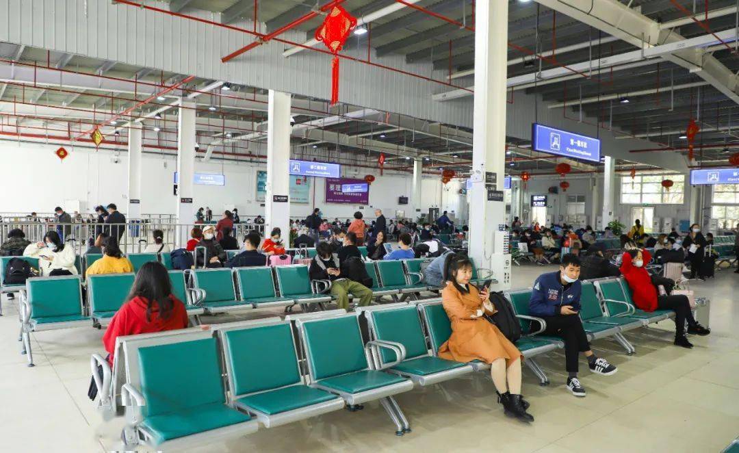 邵阳火车南站最新改造,变化中的站点,成长中的我们