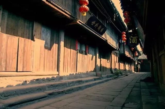 今日云南钢筋价格最新,小巷深处的钢筋特色小店探秘