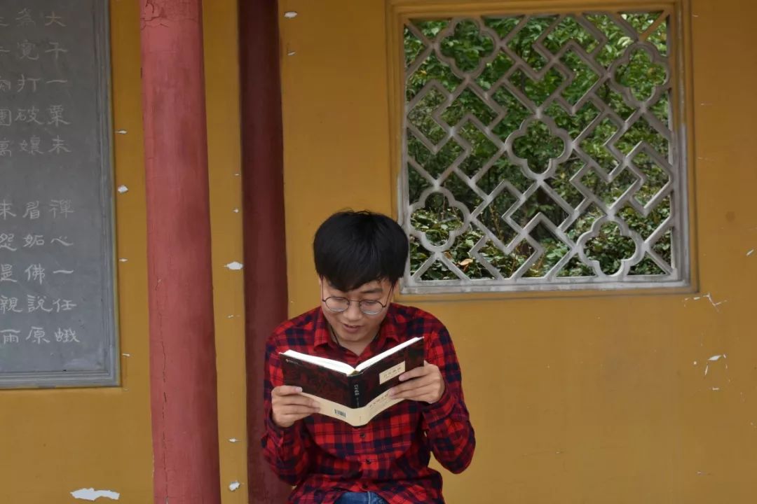 洪战辉的妹妹最新照片,一场自然美景的探索之旅