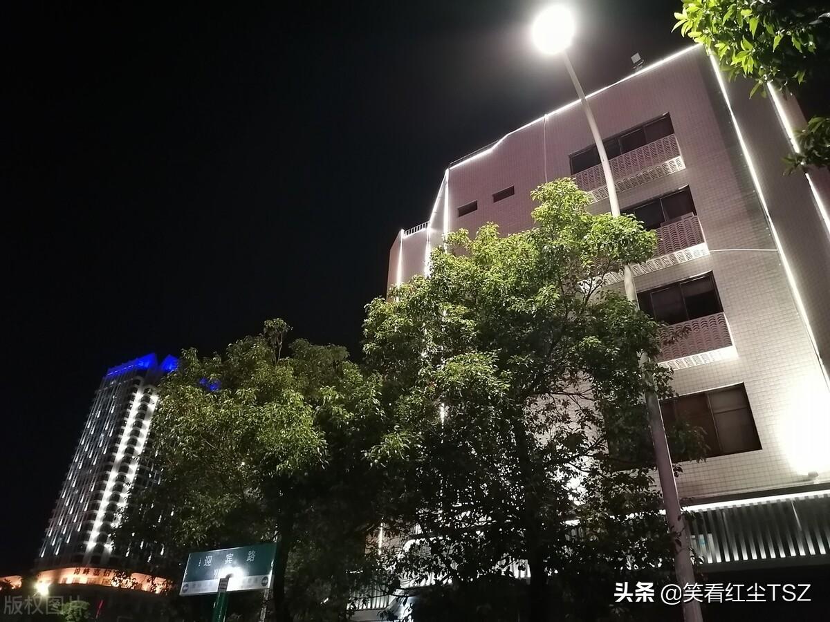 汕头招聘保姆最新信息,小巷深处的温暖之家