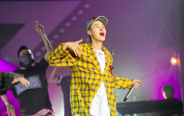 养鸡快男照片最新,励志故事中的变化、自信与成就感